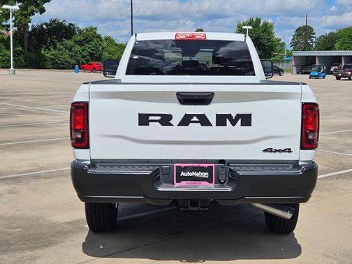 2025 RAM 2500 Tradesman Crew Cab 4x4 8' Box
