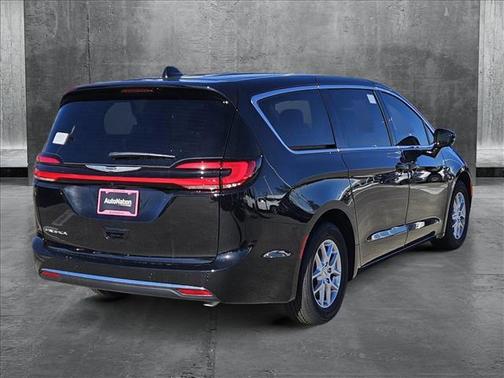 2025 Chrysler Pacifica L