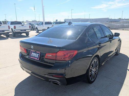 Black Sapphire Metallic 2019 BMW 530 530i