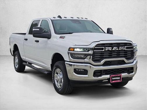 2026 RAM 2500 Tradesman Crew Cab 4x4 6'4' Box