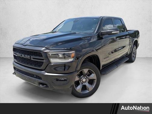 Diamond Black Crystal Pearlcoat 2022 RAM 1500 Big Horn/Lone Star