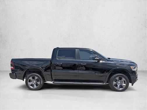 Diamond Black Crystal Pearlcoat 2022 RAM 1500 Big Horn/Lone Star