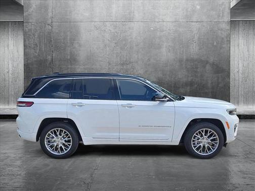 2025 Jeep Grand Cherokee Summit