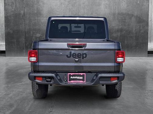 2025 Jeep Gladiator Nighthawk