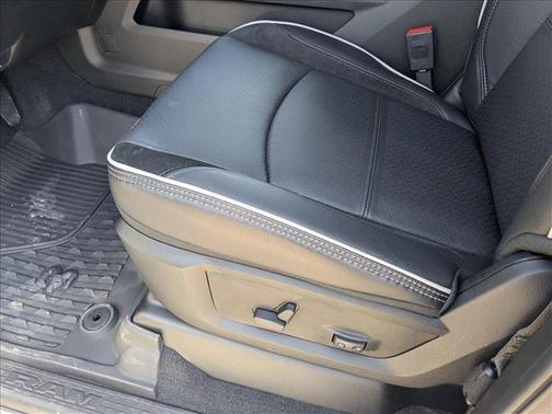 2025 RAM 2500 Laramie Crew Cab 4x4 6'4' Box
