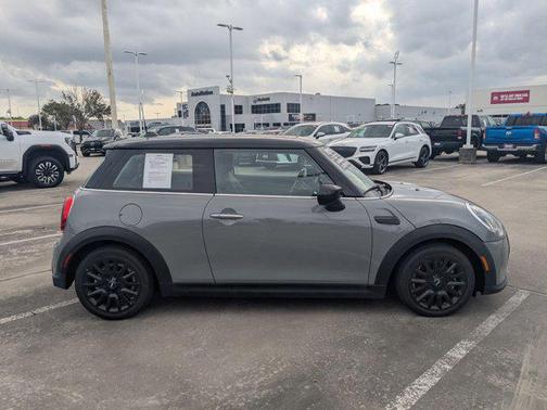 2023 MINI Hardtop Cooper