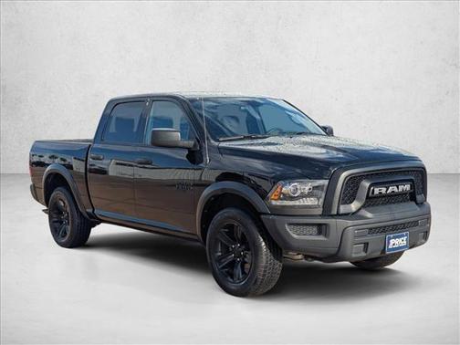 2024 RAM 1500 Classic Warlock Crew Cab 4x4 5'7' Box