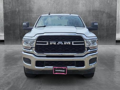 2023 RAM 2500 Tradesman Crew Cab 4x4 8' Box