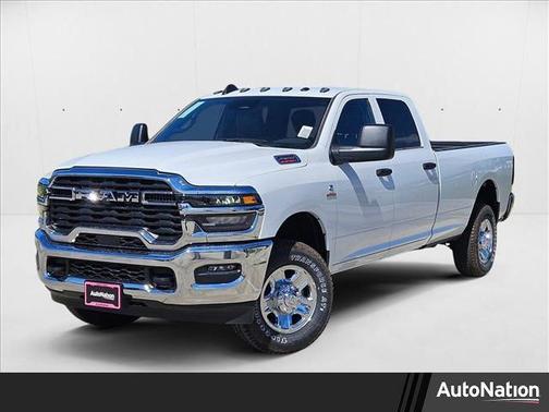 2025 RAM 2500 Tradesman Crew Cab 4x4 6'4' Box