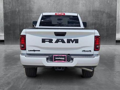 2025 RAM 3500 Lone Star Crew Cab 4x4 8' Box