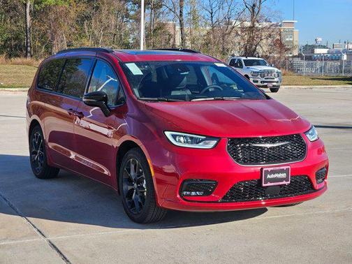 2026 Chrysler Pacifica Limited