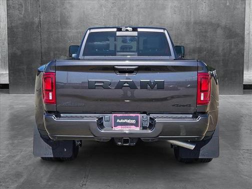 2025 RAM 3500 Laramie Crew Cab 4x4 8' Box