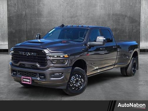 2025 RAM 3500 Laramie Crew Cab 4x4 8' Box