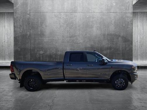 2025 RAM 3500 Laramie Crew Cab 4x4 8' Box