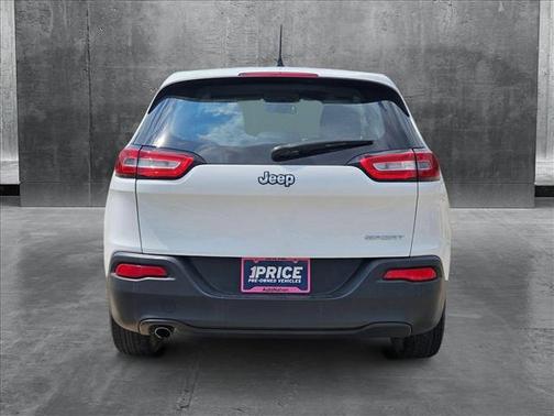 2017 Jeep Cherokee Sport