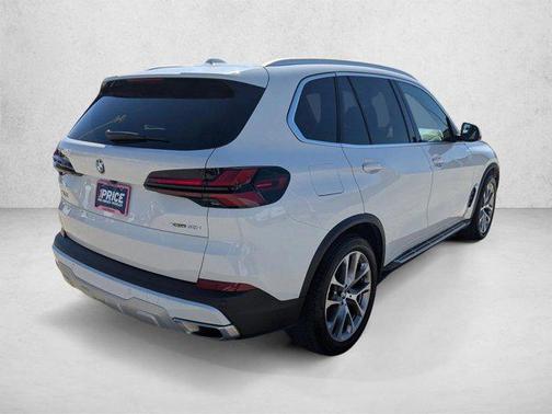White 2025 BMW X5 xDrive40i