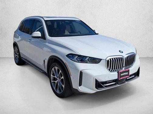 White 2025 BMW X5 xDrive40i