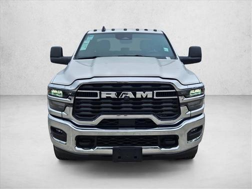 Bright White Clearcoat 2026 RAM 3500 Tradesman Crew Cab 4x4 8' Box