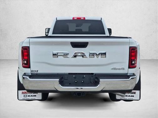 Bright White Clearcoat 2026 RAM 3500 Tradesman Crew Cab 4x4 8' Box