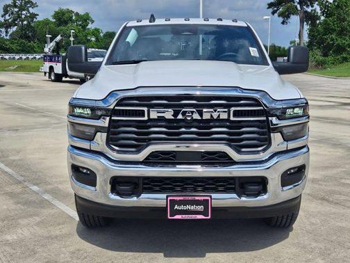 2025 RAM 2500 Tradesman Crew Cab 4x4 6'4' Box