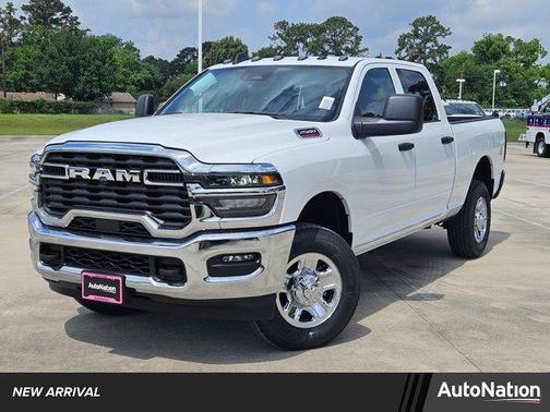 2025 RAM 2500 Tradesman Crew Cab 4x4 6'4' Box
