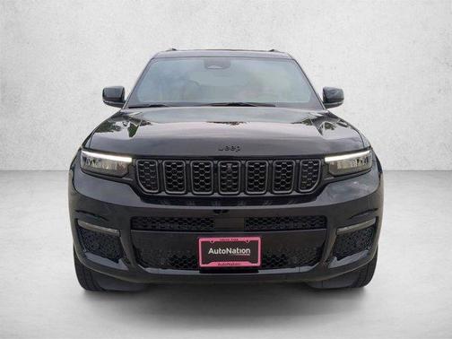 Diamond Black Crystal Pearlcoat 2025 Jeep Grand Cherokee L Summit Reserve