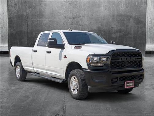 2024 RAM 2500 Tradesman Crew Cab 4x4 8' Box
