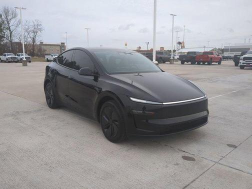 2026 Tesla Model Y Premium Rear-Wheel Drive