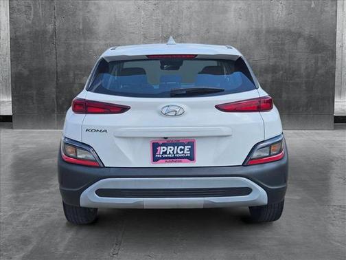 2022 Hyundai KONA SE