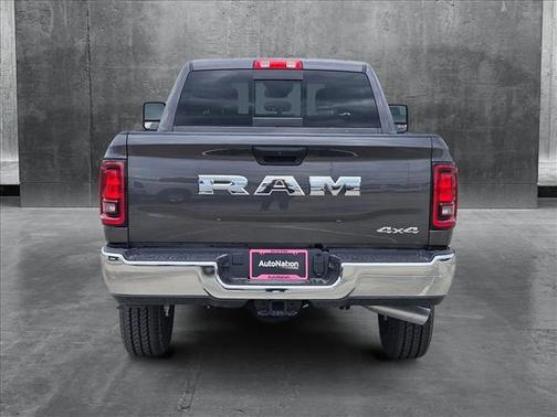 2025 RAM 2500 Tradesman Crew Cab 4x4 6'4' Box