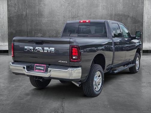 2025 RAM 2500 Tradesman Crew Cab 4x4 6'4' Box