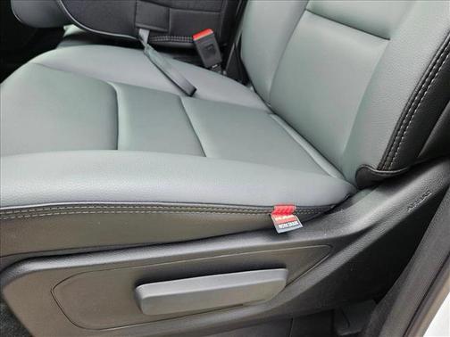 Bright White Clearcoat 2026 RAM 1500 Tradesman