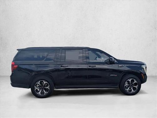 Onyx Black 2025 GMC Yukon XL 4WD AT4