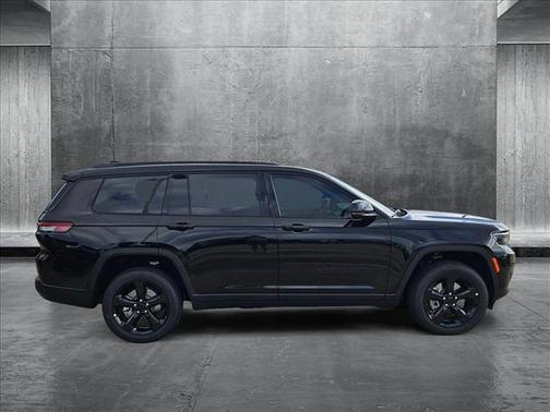 2025 Jeep Grand Cherokee L Altitude