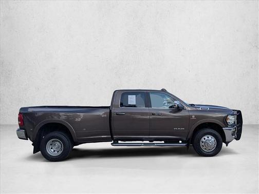 2020 RAM 3500 Laramie Crew Cab 4x4 8' Box