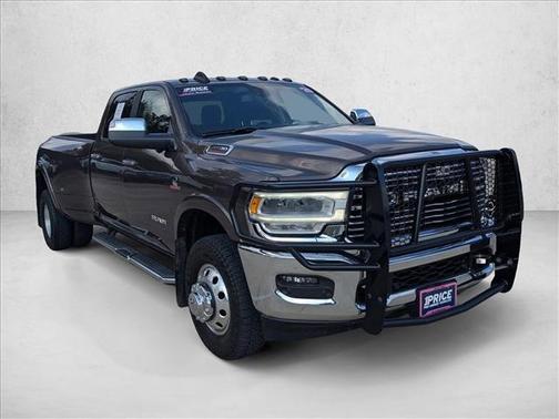 2020 RAM 3500 Laramie Crew Cab 4x4 8' Box