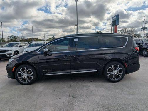 2026 Chrysler Pacifica L