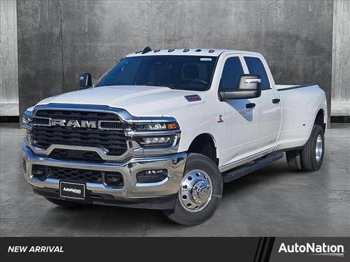 2025 RAM 3500 Tradesman Crew Cab 4x4 8' Box