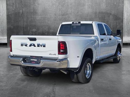 2025 RAM 3500 Tradesman Crew Cab 4x4 8' Box