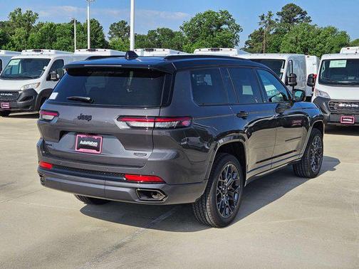 2025 Jeep Grand Cherokee L Summit