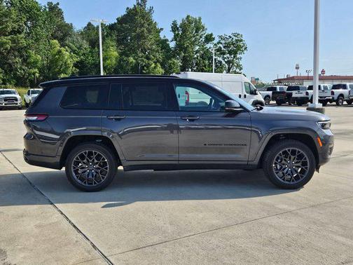 2025 Jeep Grand Cherokee L Summit