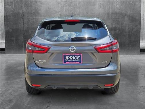 2022 Nissan Rogue Sport S