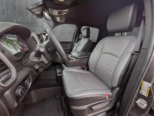 2025 RAM 2500 Tradesman Crew Cab 4x4 6'4' Box