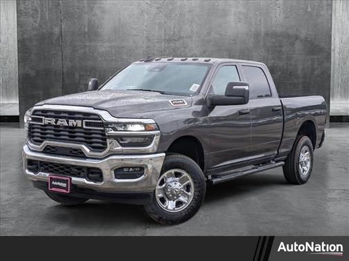 2025 RAM 2500 Tradesman Crew Cab 4x4 6'4' Box
