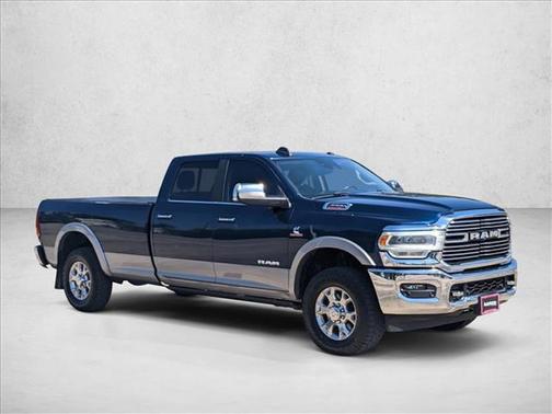 2019 RAM 3500 Laramie Crew Cab 4x4 8' Box