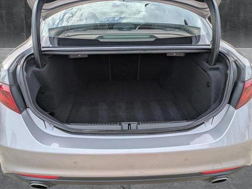 2019 Alfa Romeo Giulia Base