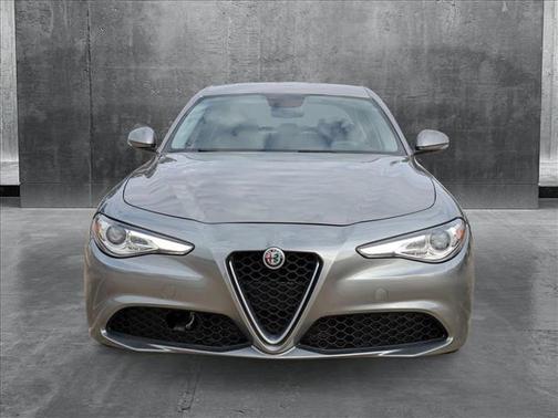 2019 Alfa Romeo Giulia Base