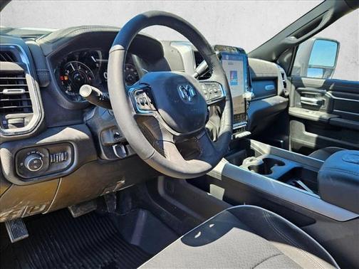 2025 RAM 2500 Laramie Crew Cab 4x4 6'4' Box