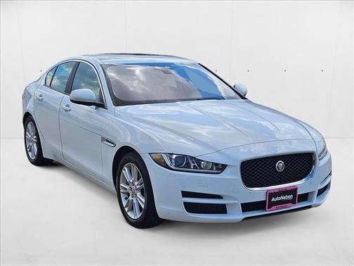 2017 Jaguar XE 25t Premium