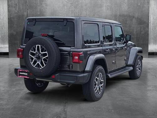 2025 Jeep Wrangler 4-Door Sahara 4x4